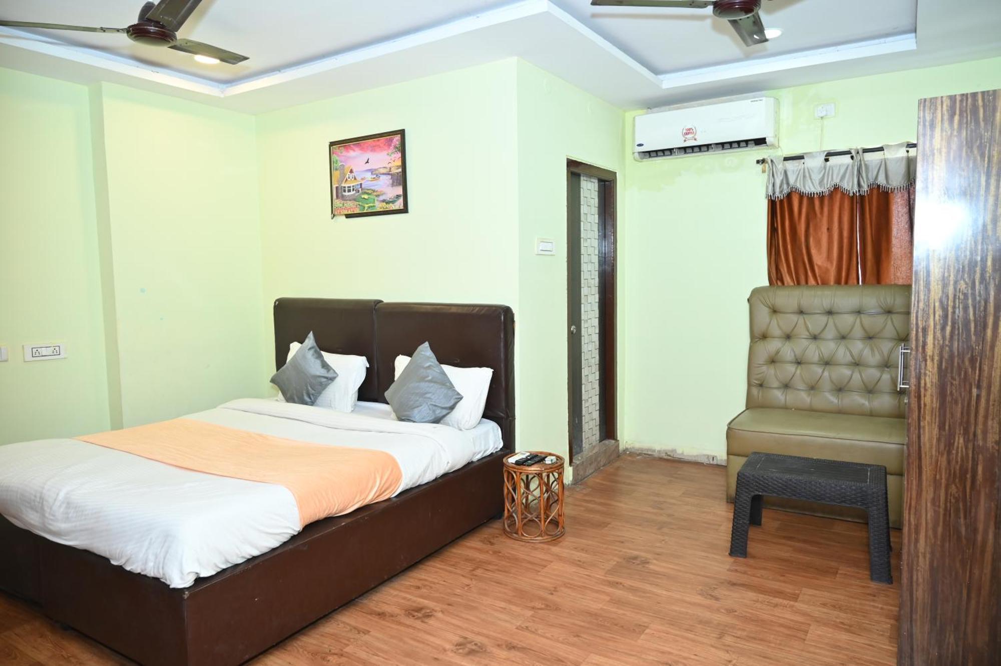 Hotel Ankitha Grand Хидерабад Екстериор снимка